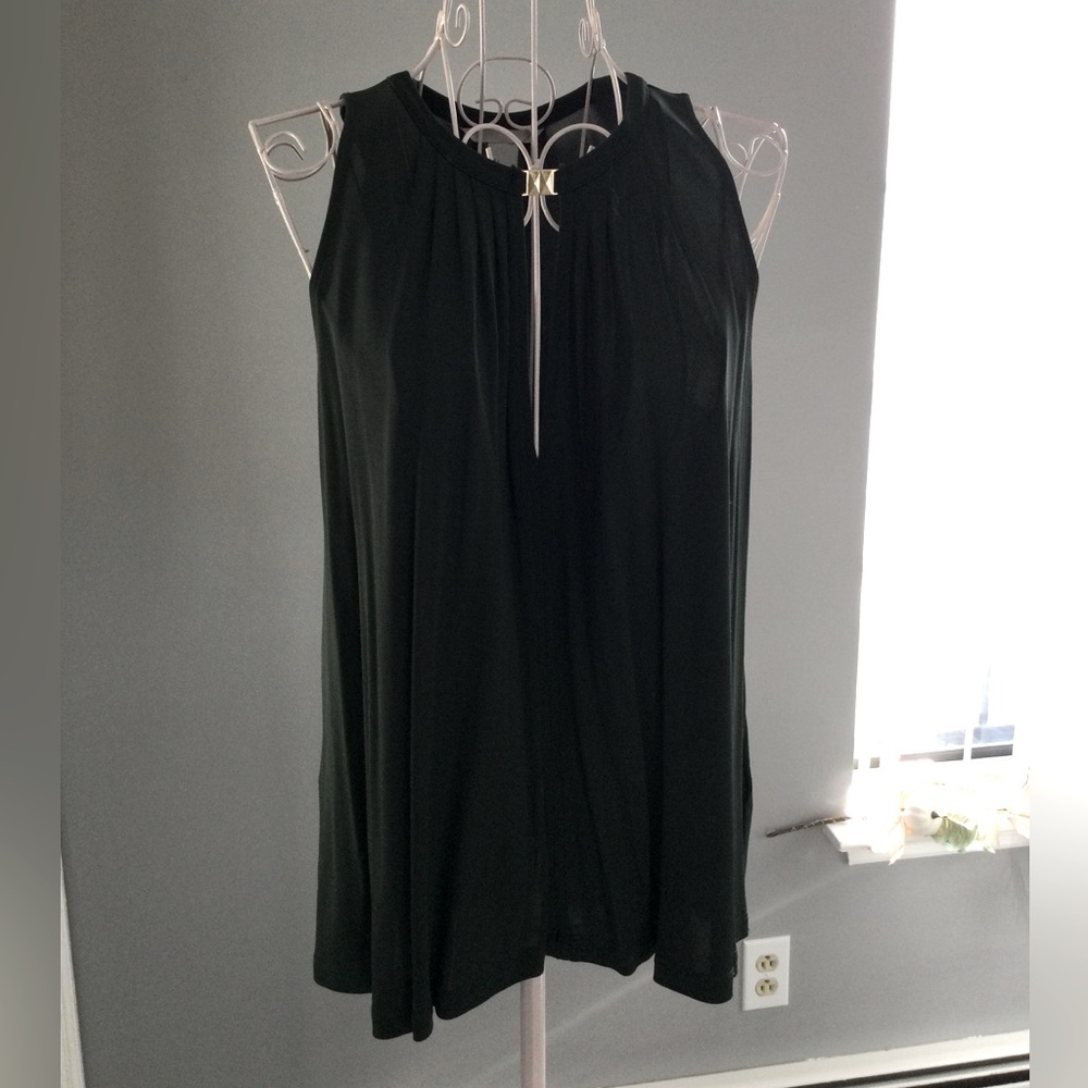 💓 H&M Women Green Solid Sleeveless Blouse Shirt